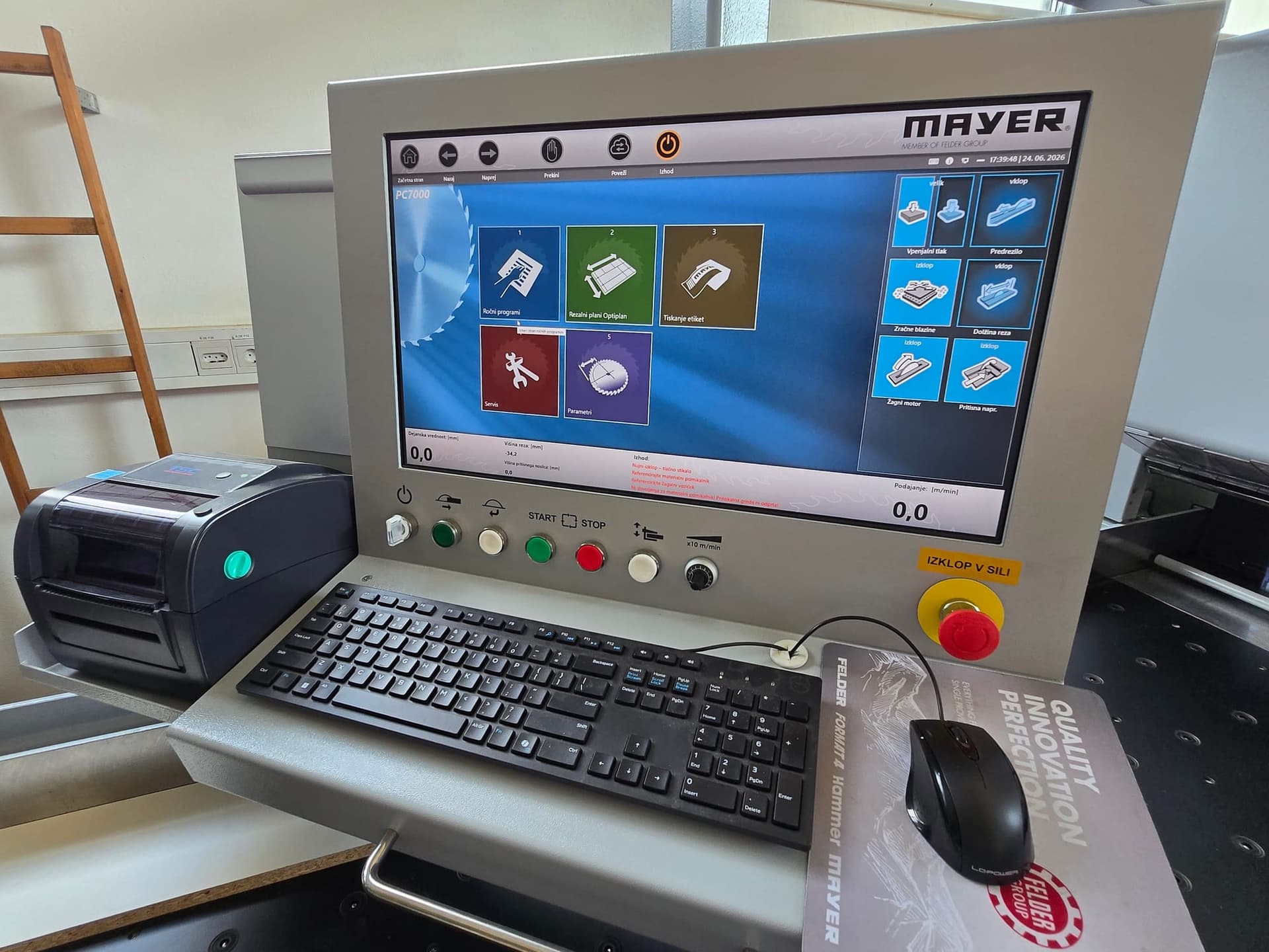 Terminal stroja Mayer KAPPA 80 z zaslonom PC7000, tipkovnico in tiskalnikom etiket