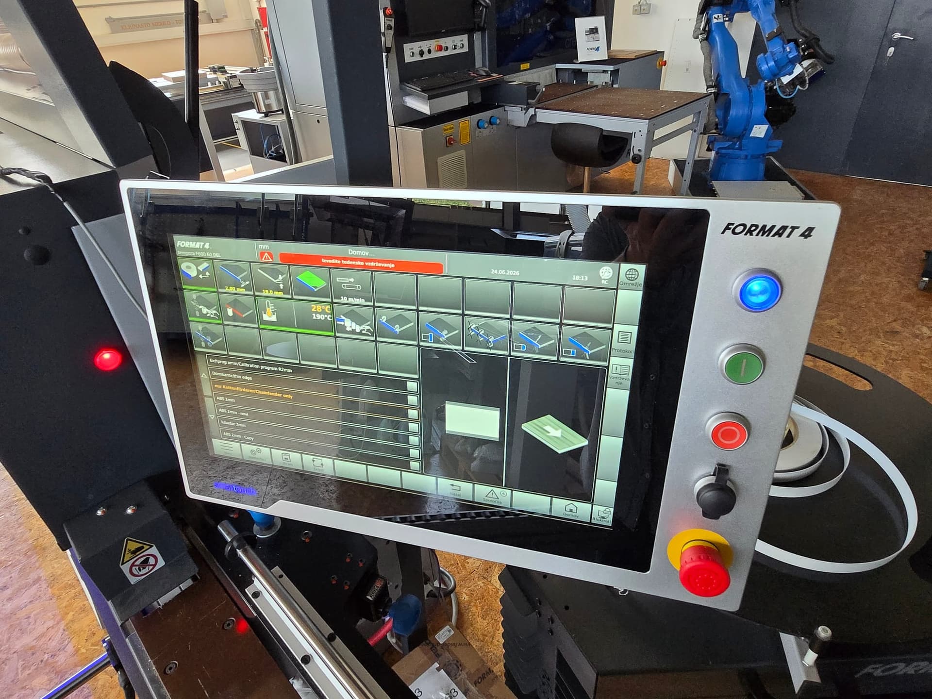 Zaslon na dotik s krmiljenjem X-Motion Plus